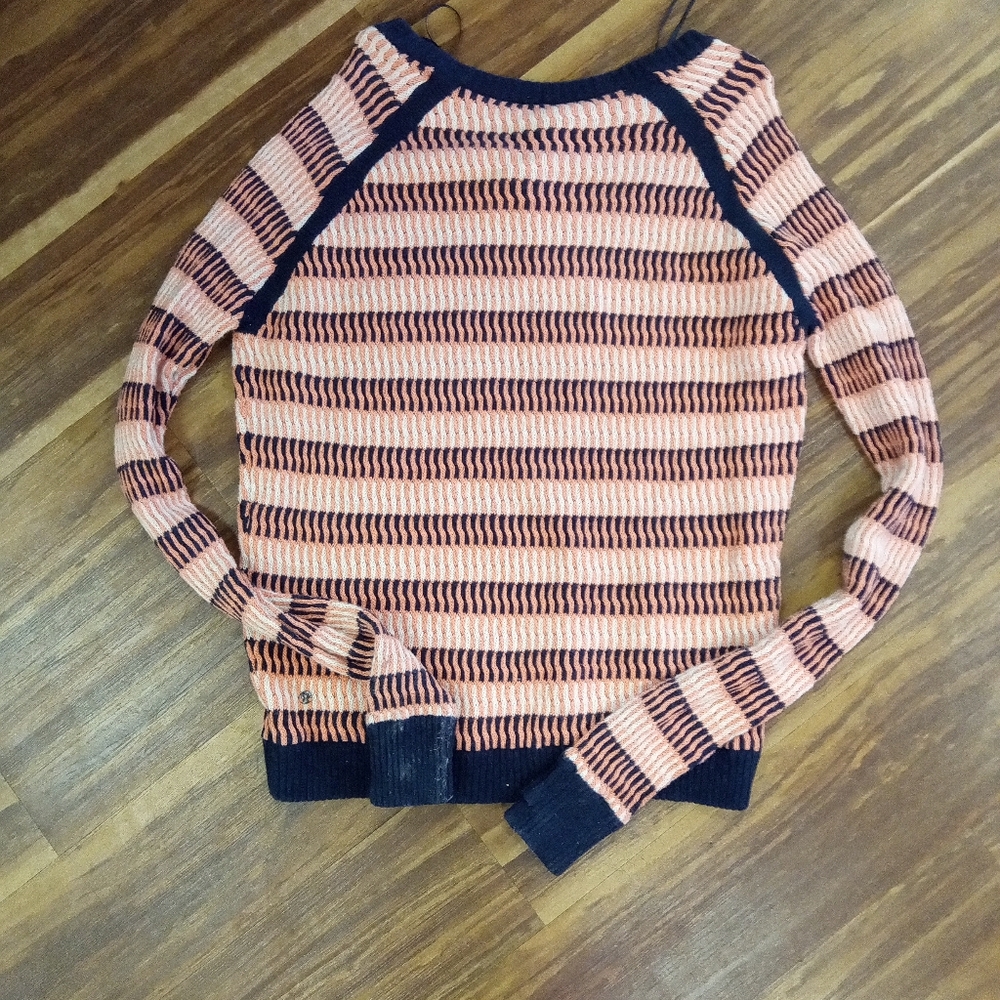 Lululemon Devi Crew Neck - image 5